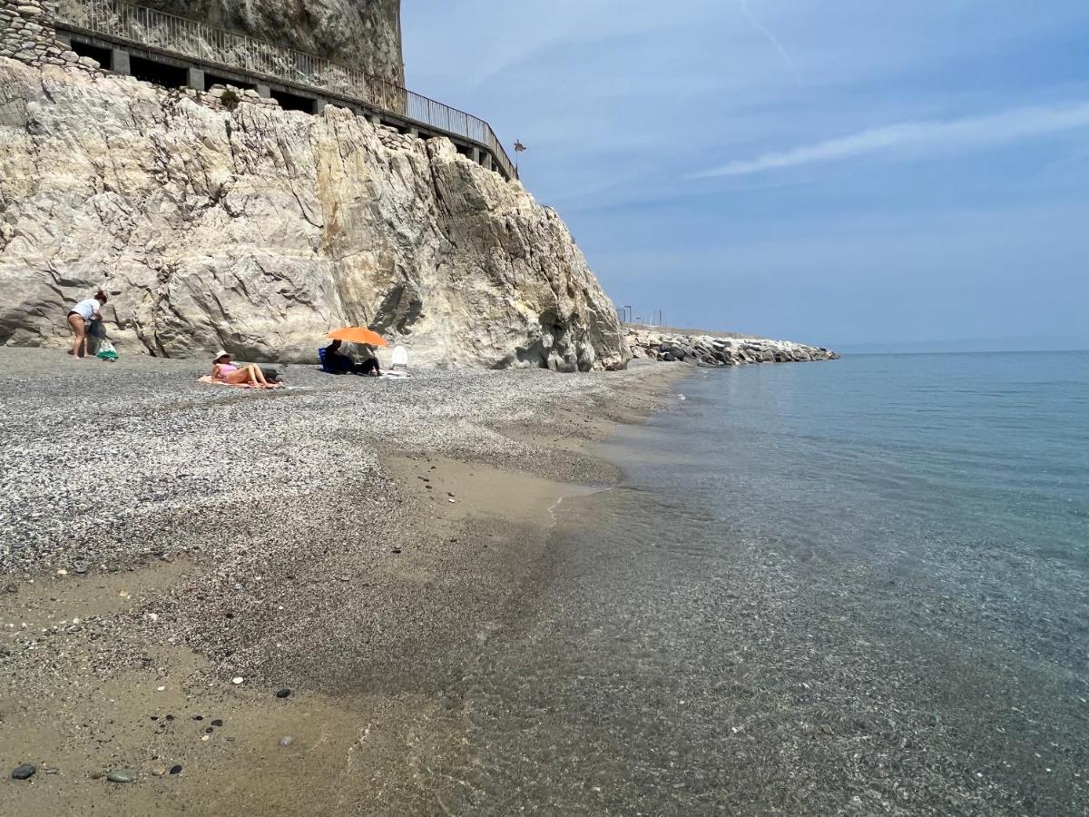 Apartmán Al 37 Vista Mare E Colline Finale Ligure Exteriér fotografie